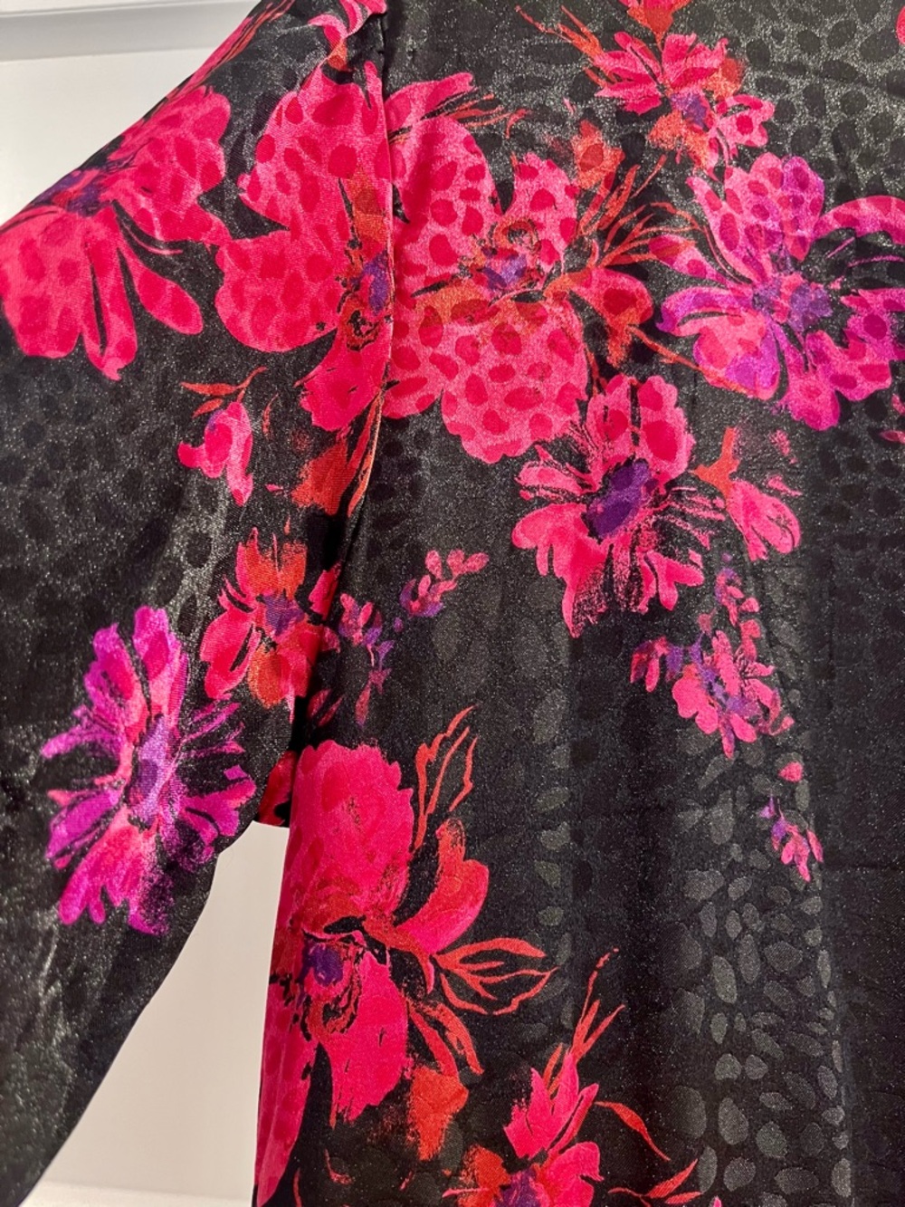 Signature by Robbie Bee Black Midi Dress with Fuchsia Floral Print - Picture 5 of 7